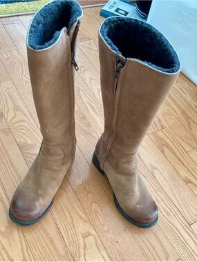 UGG Tall Tan Leather Winter Boots with Gray Shearling Lining